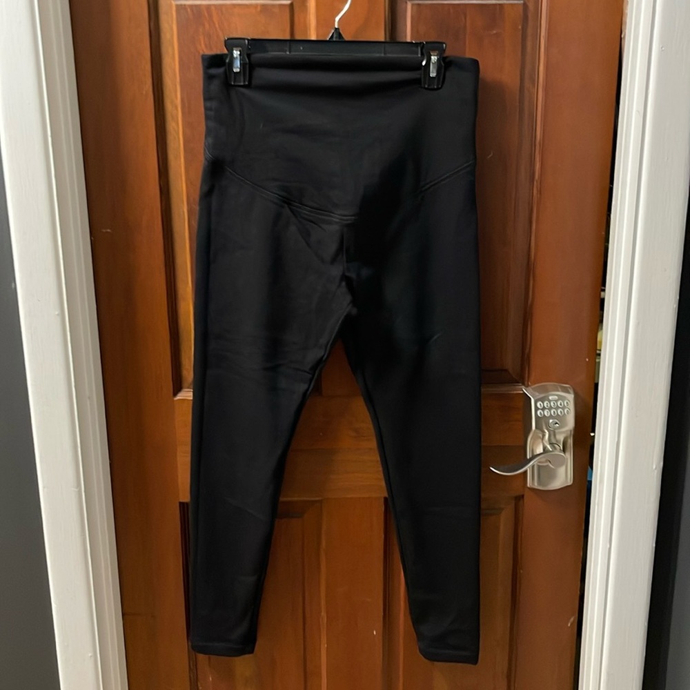 Old Navy Black Fleece Maternity Leggings